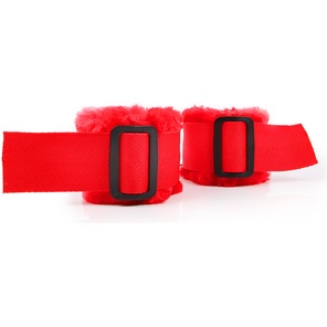  Красные меховые наручники на регулируемых черных пряжках 