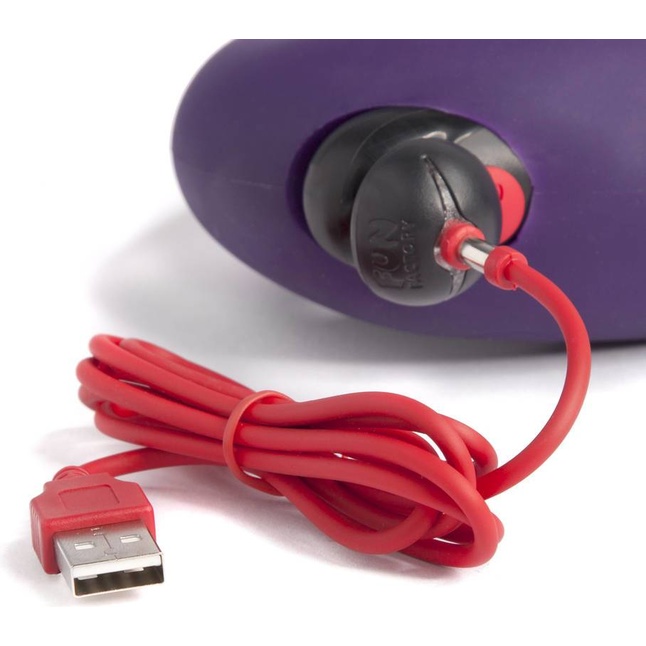 Фиолетовый безремневой страпон с вибрацией Sharevibe. Фотография 4.