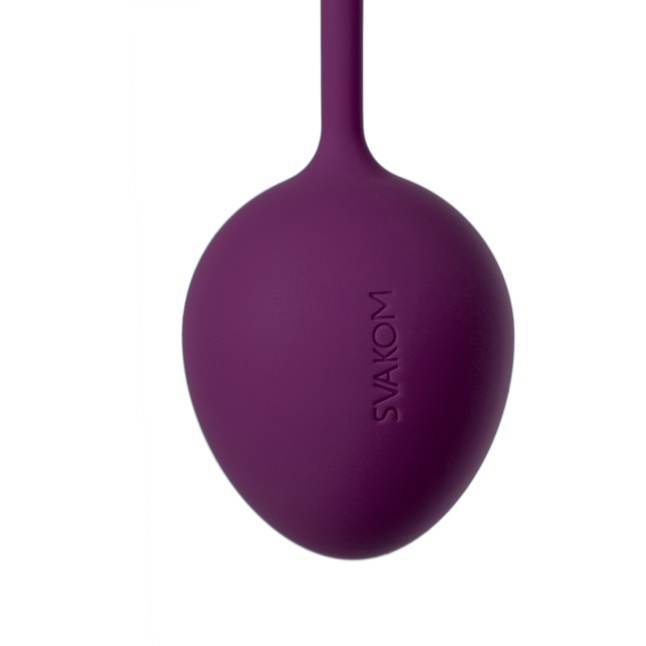 Набор фиолетовых вагинальных шариков Nova Ball со смещенным центром тяжести. Фотография 12.