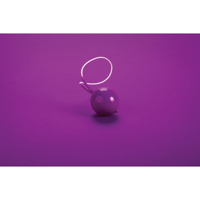 Фиолетовый вагинальный шарик Geisha Super Purple - Shots Toys. Фотография 3.