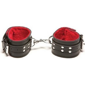  Чёрные кожаные наручники X-Play с красным мехом внутри 