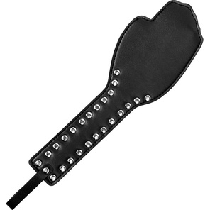  Черная шлепалка-рука с металлическими заклепками 29 см 