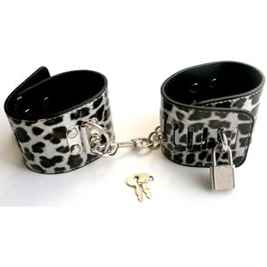  Леопардовые наручники на металлической сцепке с замком 