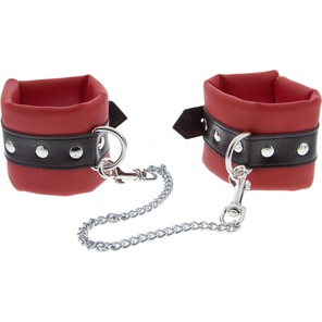  Красно-чёрные наручники на металлической цепочке 