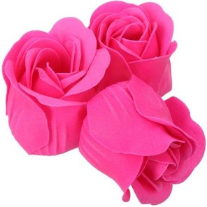  Розовые мыльные розы в шкатулке-сердце С любовью 3 шт 