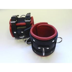  Широкие обёрнутые наручники с красным кожаным подкладом 