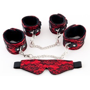  Кружевной набор красного цвета: наручники, оковы и маска 