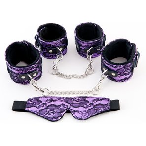  Кружевной набор пурпурного цвета: наручники, оковы и маска 