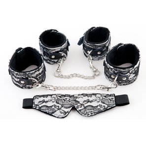  Серебристый кружевной набор: наручники, оковы и маска 