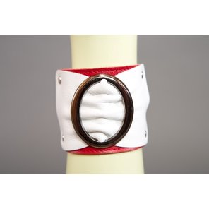 Бело-красный браслет с овальной пряжкой 