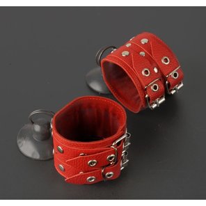  Красные наручники с ремешками на присосках 