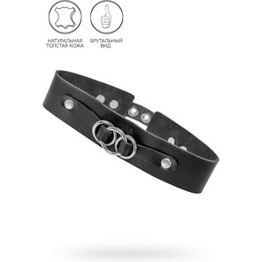  Черный чокер-ошейник со связанными кольцами на подложке 