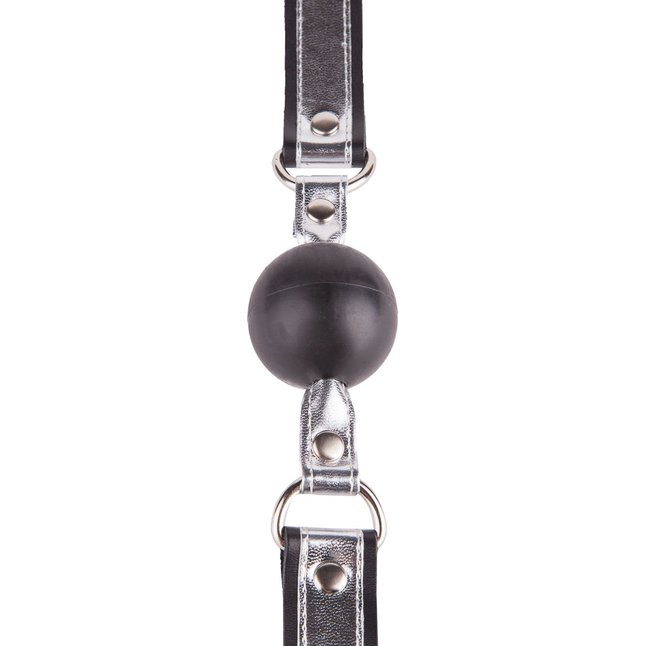Кляп-шарик на серебристо-черных ремешках - BDSM accessories. Фотография 5.