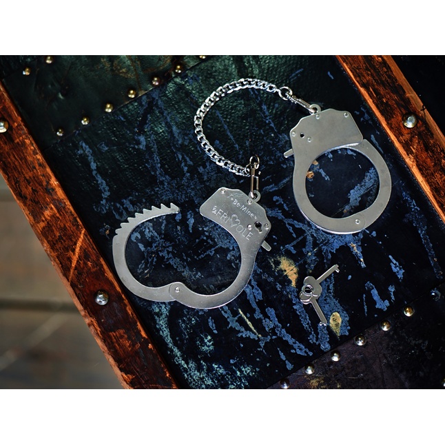 Металлические наручники Be Mine с парой ключей - Be Mine. Фотография 4.