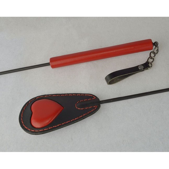 Черно-красный стек с сердцем на хлопушке - 65 см - BDSM accessories. Фотография 3.