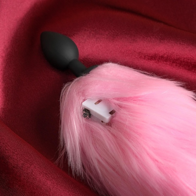 Черная анальная пробка с розовым светящимся хвостом - Оки-Чпоки. Фотография 3.
