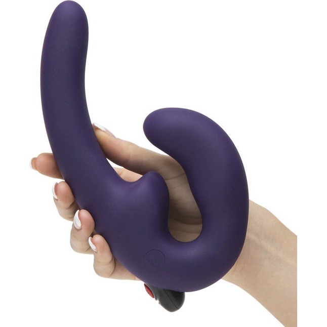 Фиолетовый безремневой страпон с вибрацией Sharevibe. Фотография 5.