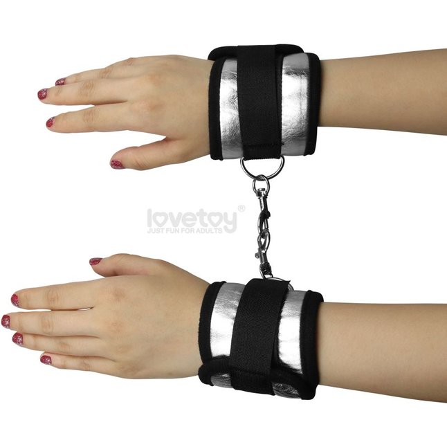 Серебристо-черные наручники Struggle My Handcuff. Фотография 4.