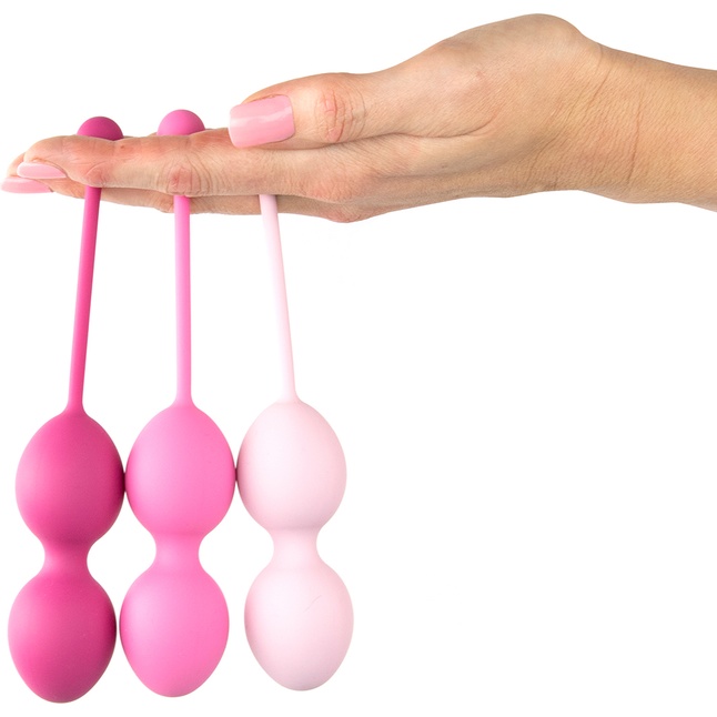 Набор из 3 розовых вагинальных шариков FemmeFit Advanced Pelvic Muscle Training Set. Фотография 2.