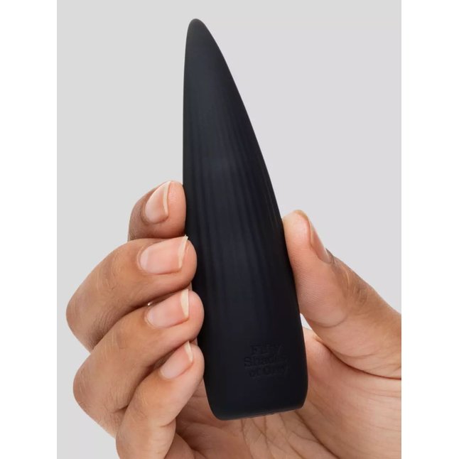 Черная вибропуля Sensation Rechargeable Flickering Tongue Vibrator - Fifty Shades of Grey. Фотография 3.