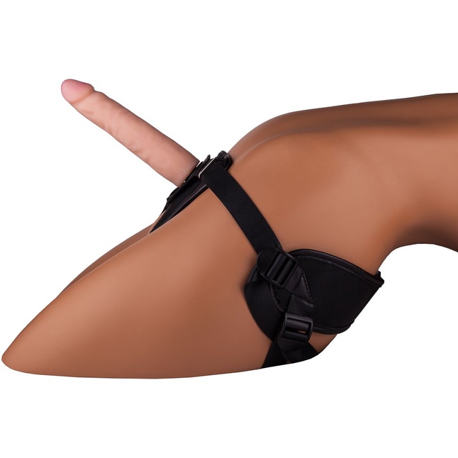 Женский страпон с реалистичной насадкой - 17 см - HARNESS CLASSIC. Фотография 2.