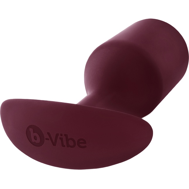 Бордовая пробка для ношения B-vibe Snug Plug 5 - 14 см. Фотография 4.