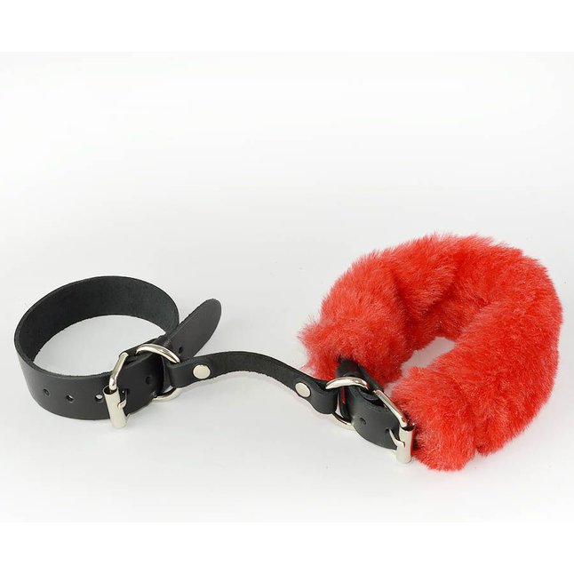 Черные кожаные наручники со съемной красной опушкой - BDSM accessories