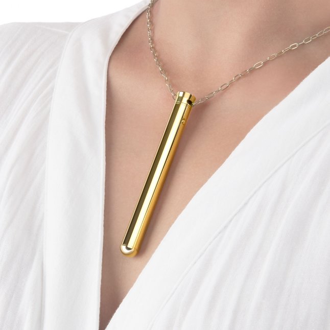 Золотистый вибромассажер-кулон Necklace Vibe. Фотография 3.