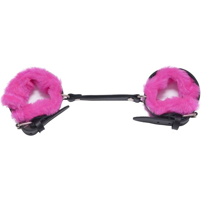 Черные базовые наручники из кожи с розовой опушкой. Фотография 2.