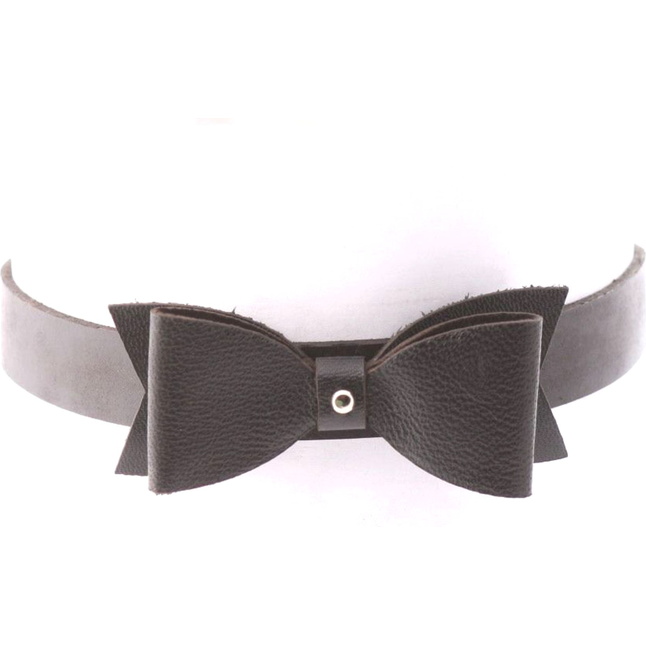 Черный кожаный однослойный чокер с бабочкой. Фотография 3.