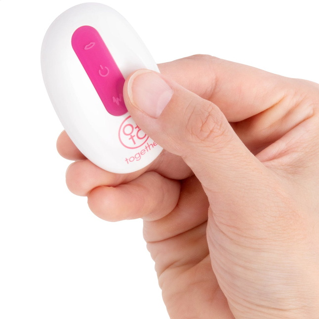 Розовый клиторальный вибромассажер Suck n’ Go. Фотография 8.