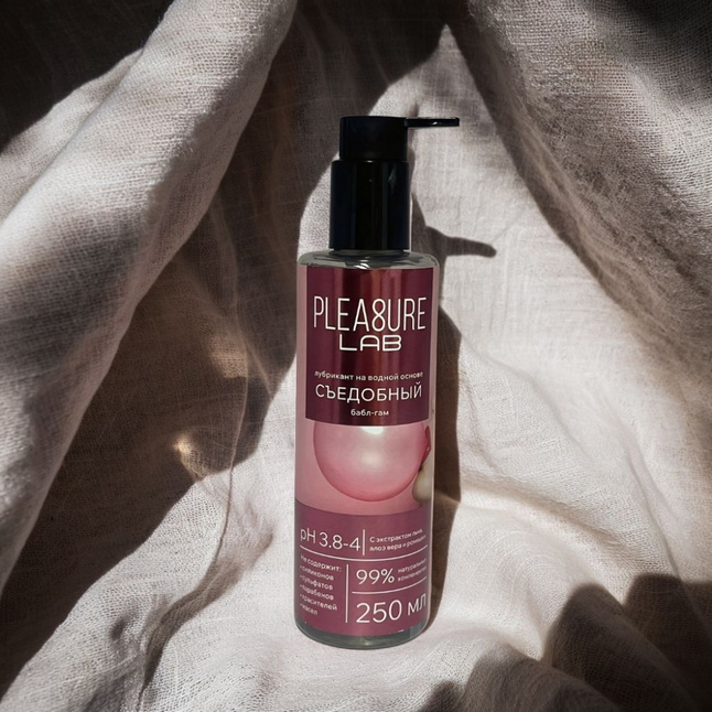 Лубрикант на водной основе Pleasure Lab с ароматом бабл-гам - 250 мл. Фотография 6.