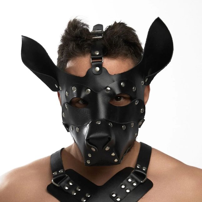 Черная кожаная маска «Собака». Фотография 2.