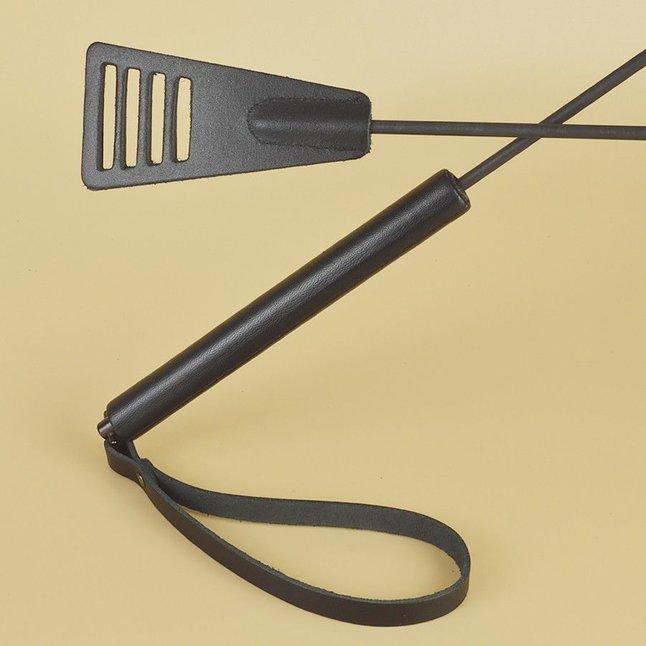 Черный кожаный стек «Сириус» - 60 см - BDSM accessories. Фотография 2.