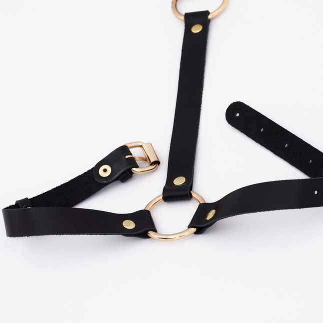 Резные гартеры с золотистой фурнитурой. Фотография 8.