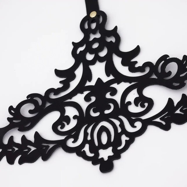 Черная резная портупея с золотистой фурнитурой. Фотография 4.