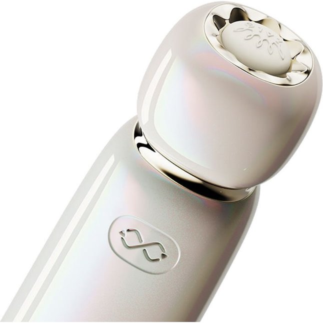 Бежевый вакуумный стимулятор клитора Lia. Фотография 4.