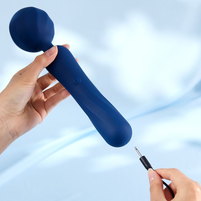 Синий wand-вибромассажер BeYourLover Titan. Фотография 7.