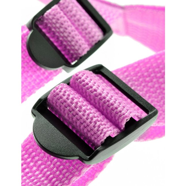 Розовая страпон-система 7 Strap-On Suspender Harness Set с реалистичной насадкой - 19 см - Dillio. Фотография 6.