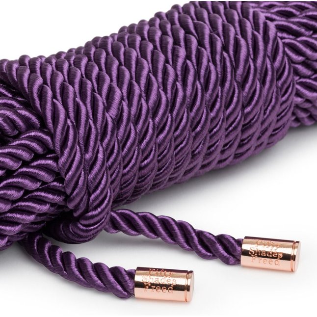 Фиолетовая веревка для связывания Want to Play? 10m Silky Rope - 10 м - Fifty Shades Freed. Фотография 5.
