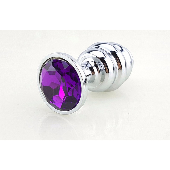 Серебристая фигурная анальная пробка с фиолетовым кристаллом - 8 см