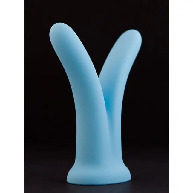Голубой фаллоимитатор с раздвоенным концом SplitDildo - 16 см. Фотография 2.