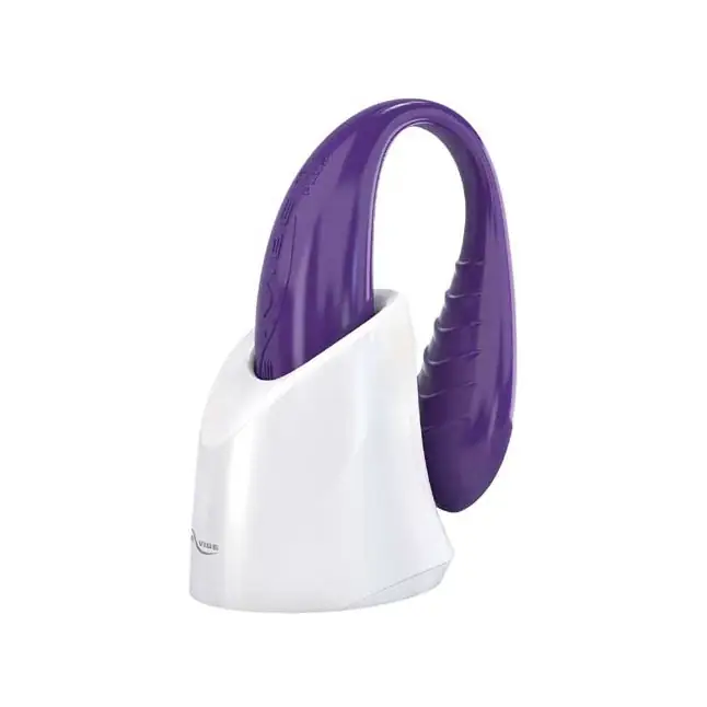 Фиолетовый вибратор WE-VIBE-II Purple USB rechargeable. Фотография 2.
