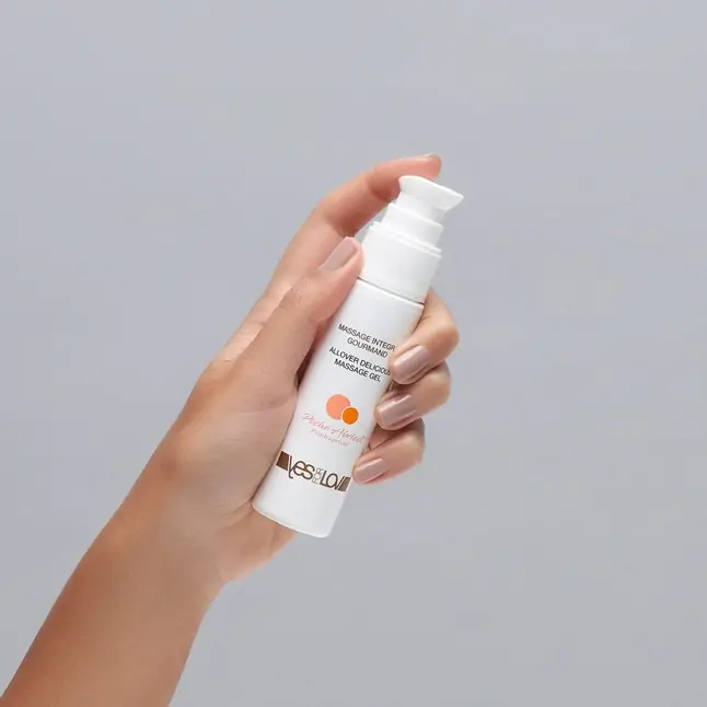 Массажный гель-смазка Allover Delicious Massage Gel с ароматом персика и абрикоса - 50 мл. Фотография 2.