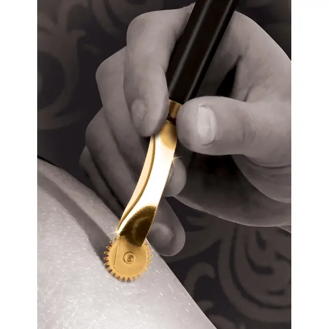 Золотисто-черное колесо Вартенберга Wartenberg Wheel - Fetish Fantasy Gold. Фотография 3.