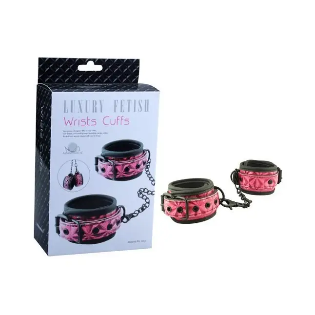 Розово-чёрные кожаные наручники Wrists Cuffs с геометрическим узором. Фотография 2.