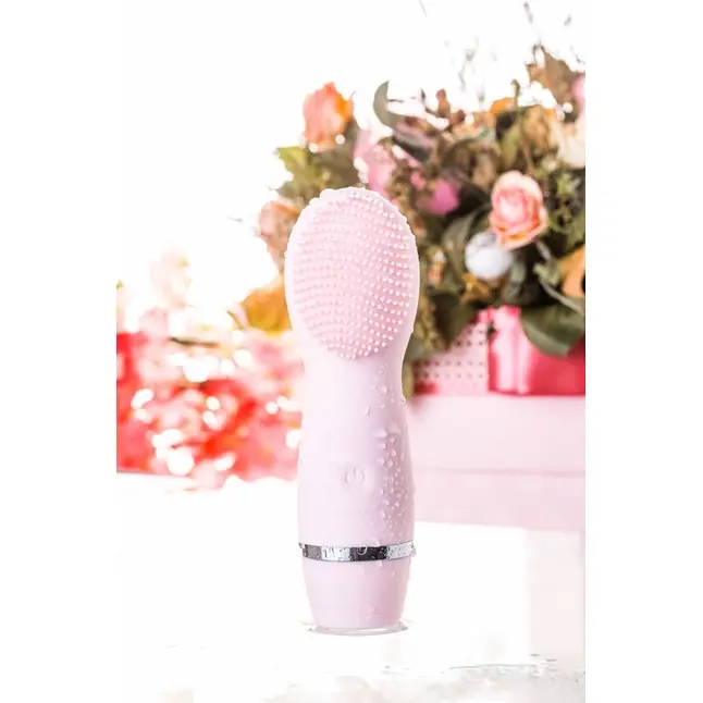 Розовый силиконовый массажер для лица Yovee Gummy Peach - Yovee. Фотография 9.