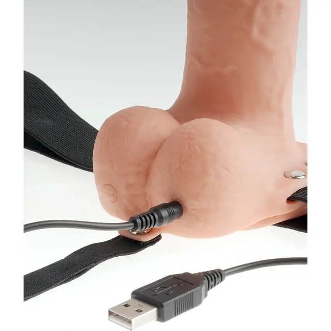 Телесный перезаряжаемый вибрострапон 7 Hollow Rechargeable Strap-on with Balls - 20,3 см - Fetish Fantasy Series. Фотография 4.