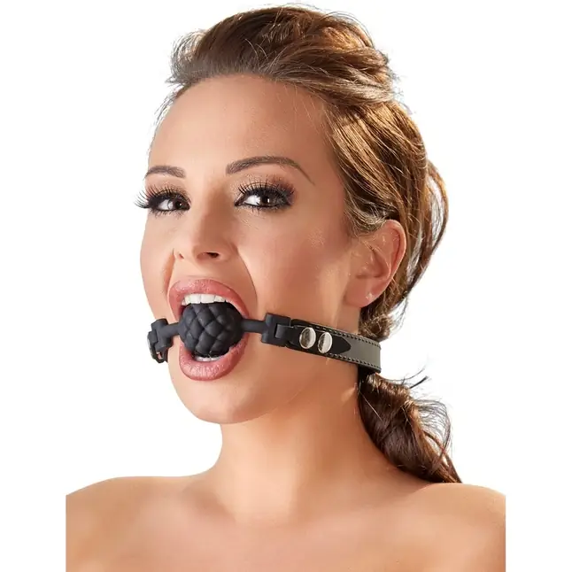 Черный силиконовый рельефный кляп Silicone Ball Gag - Bad Kitty