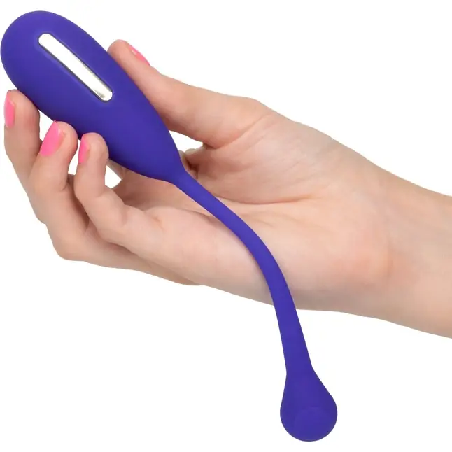 Фиолетовый шарик с электростимуляцией и вибрацией Intimate E-Stimulator Remote Kegel Exerciser - Impulse. Фотография 5.